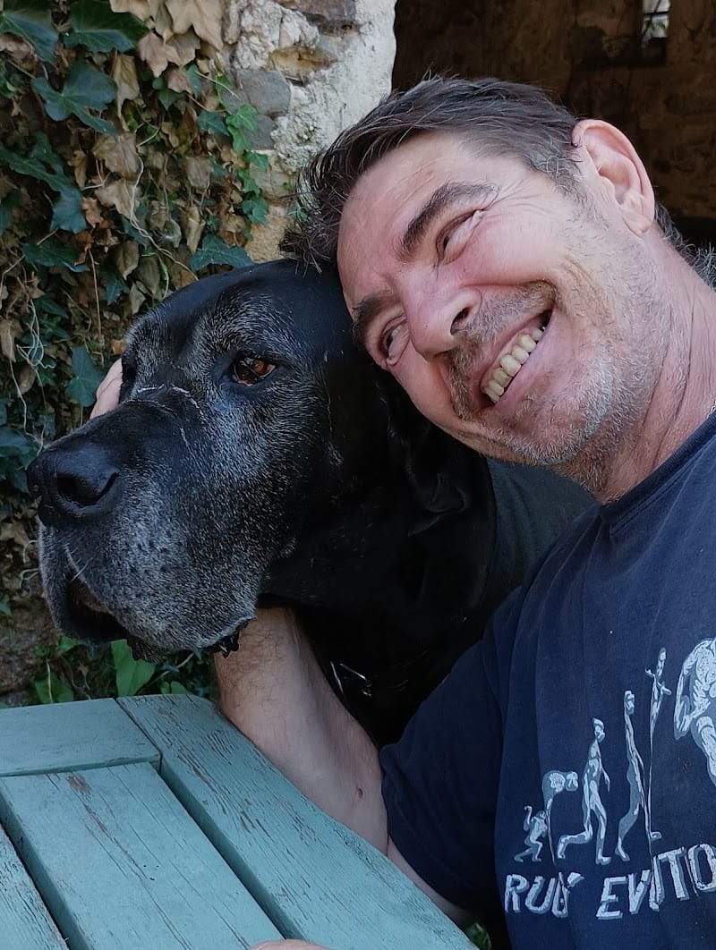 Les Sans Collier — dogsitter à Douai