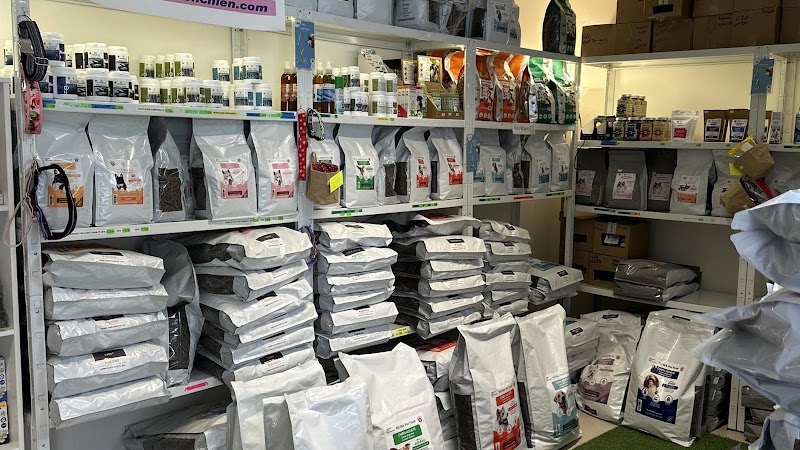 Mon Chien Mon Ami SARL Centre du bien-être animalier — dogsitter à Colmar