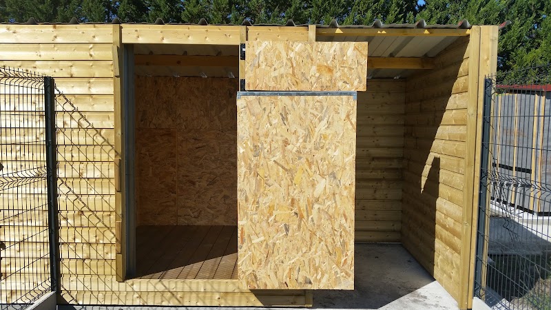 Village animalier des Pins — dogsitter à Biscarrosse